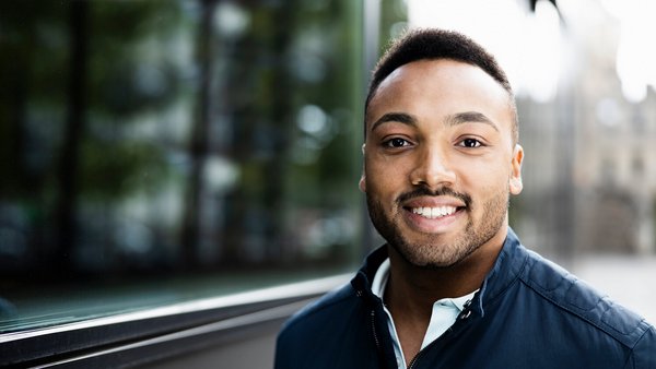 Ein Student im Portrait – Finanzierung Studium Ein Student im Portrait – Finanzierung Studium